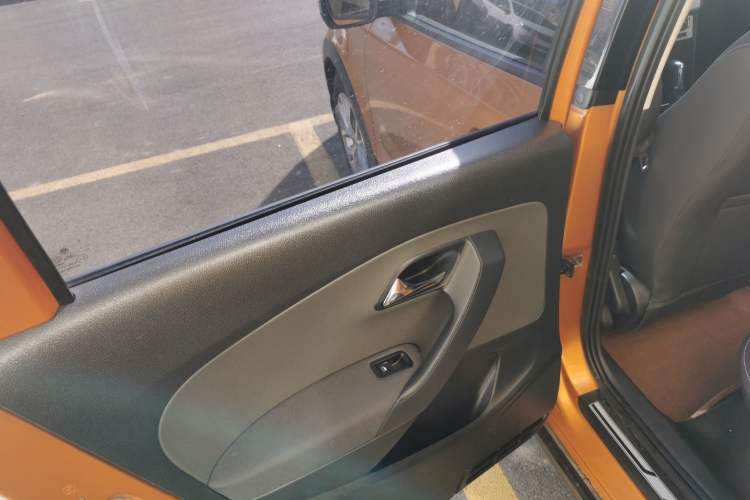 Used Volkswagen Polo 2014 1.6L Cross Polo Automatic Left Rear Door Interior