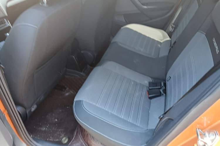 Used Volkswagen Polo 2014 1.6L Cross Polo Automatic Left Rear Seat