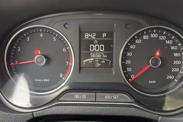 Used Volkswagen Polo 2014 1.6L Cross Polo Automatic Odometer Close Up