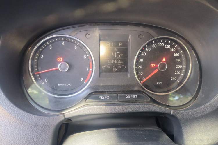 Used Volkswagen Polo 2014 1.6L Cross Polo Automatic Odometer Close Up