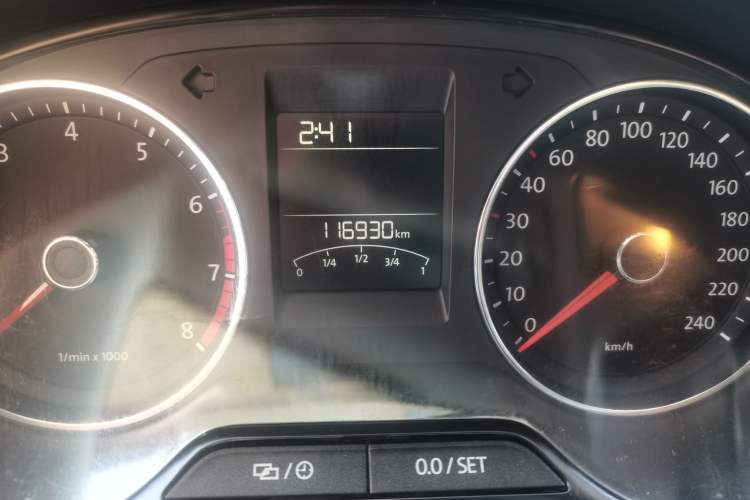 Used Volkswagen Polo 2014 1.6L Cross Polo Automatic Odometer Close Up