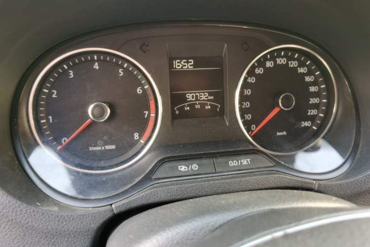 Used Volkswagen Polo 2014 1.6L Cross Polo Automatic Odometer Close Up