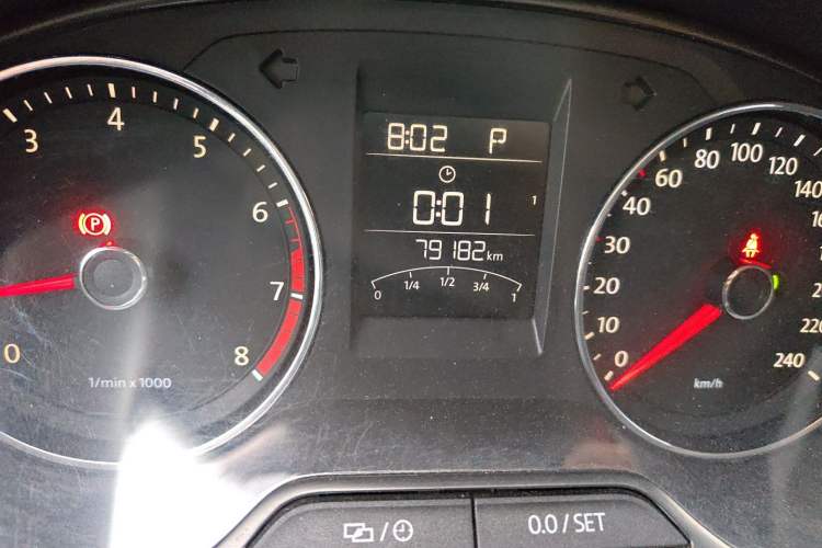 Used Volkswagen Polo 2014 1.6L Cross Polo Automatic Odometer Close Up