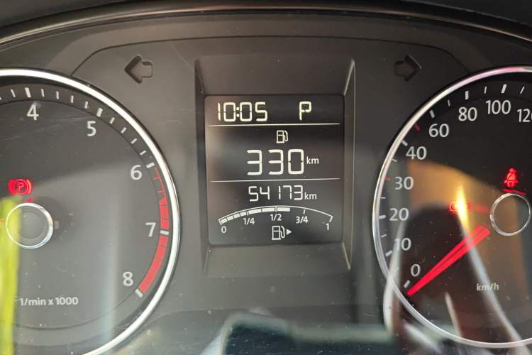 Used Volkswagen Polo 2014 1.6L Cross Polo Automatic Odometer Close Up
