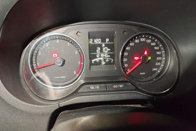 Used Volkswagen Polo 2014 1.6L Cross Polo Automatic Odometer Close Up