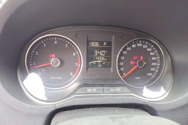 Used Volkswagen Polo 2014 1.6L Cross Polo Automatic Odometer Close Up