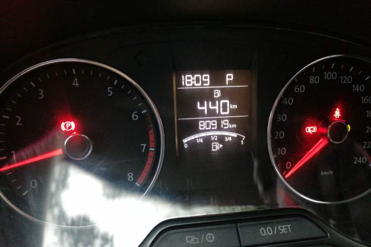 Used Volkswagen Polo 2014 1.6L Cross Polo Automatic Odometer Close Up
