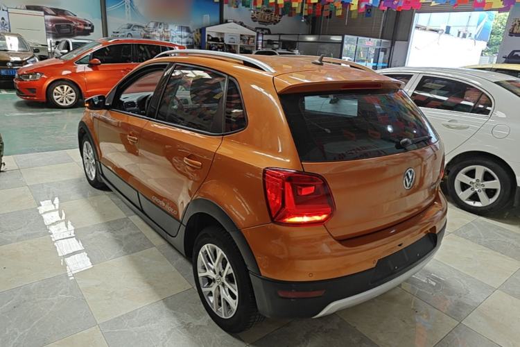 Used Volkswagen Polo 2014 1.6L Cross Polo Automatic Rear Left 45 Deg