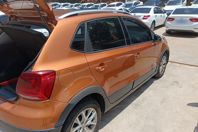 Used Volkswagen Polo 2014 1.6L Cross Polo Automatic Rear Right 45 Deg