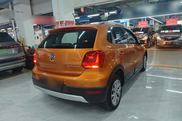 Used Volkswagen Polo 2014 1.6L Cross Polo Automatic Rear Right 45 Deg