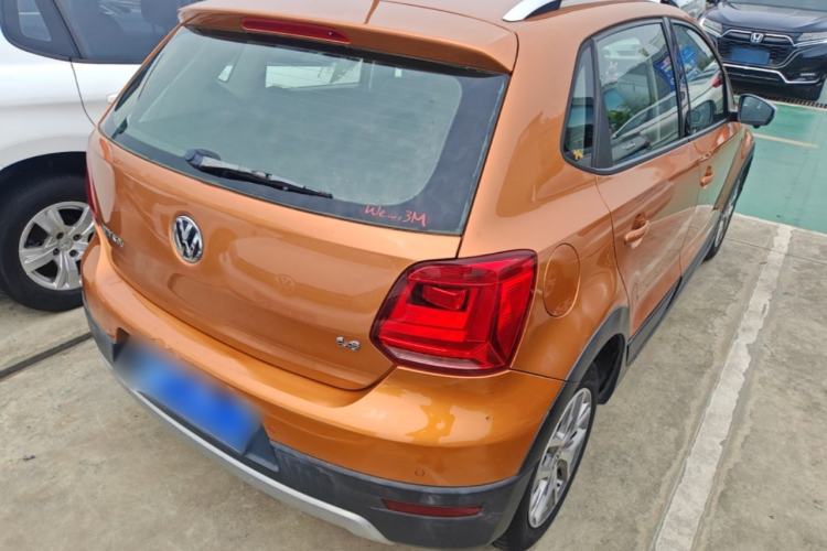 Used Volkswagen Polo 2014 1.6L Cross Polo Automatic Rear Right 45 Deg