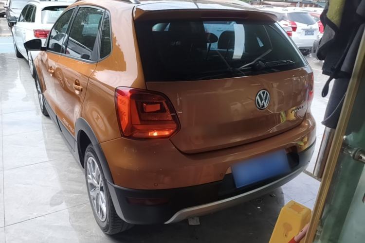 Used Volkswagen Polo 2014 1.6L Cross Polo Automatic Rear