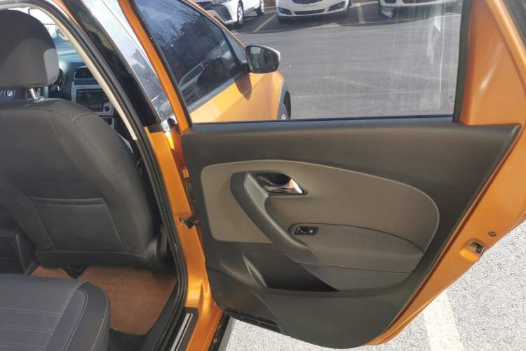 Used Volkswagen Polo 2014 1.6L Cross Polo Automatic Right Rear Door Interior