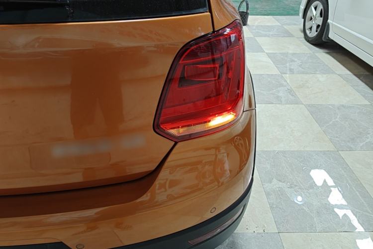 Used Volkswagen Polo 2014 1.6L Cross Polo Automatic Right Rear Taillight