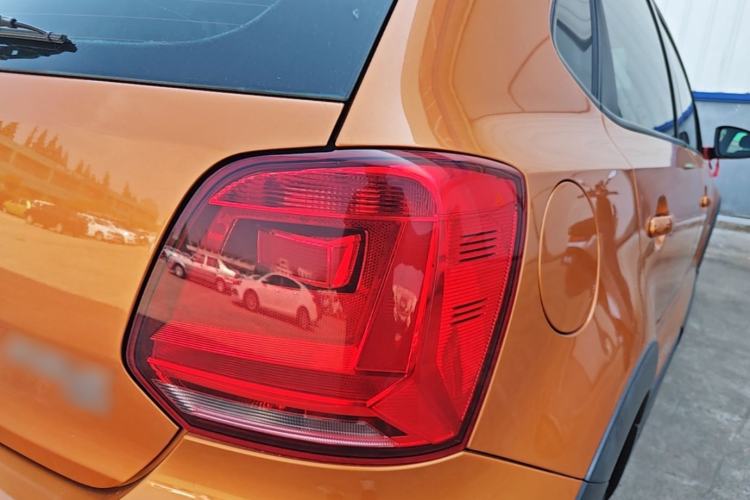 Used Volkswagen Polo 2014 1.6L Cross Polo Automatic Right Rear Taillight