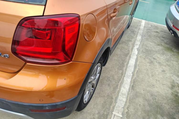 Used Volkswagen Polo 2014 1.6L Cross Polo Automatic Right Rear Taillight