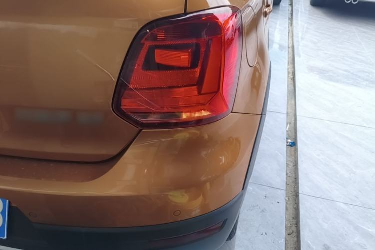 Used Volkswagen Polo 2014 1.6L Cross Polo Automatic Right Rear Taillight