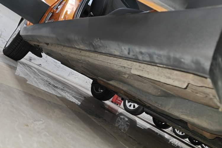 Used Volkswagen Polo 2014 1.6L Cross Polo Automatic Right Side Sill