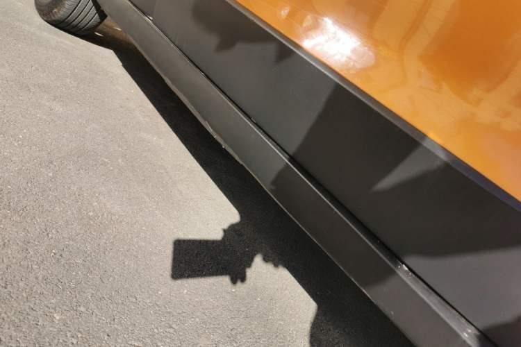 Used Volkswagen Polo 2014 1.6L Cross Polo Automatic Right Side Sill