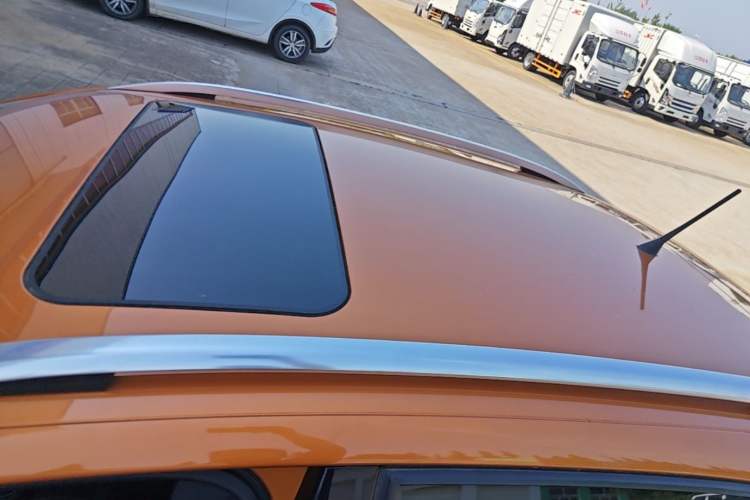 Used Volkswagen Polo 2014 1.6L Cross Polo Automatic Roof