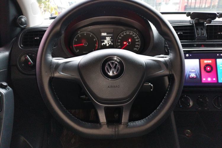 Used Volkswagen Polo 2014 1.4L Manual Fashion Edition Steering Wheel