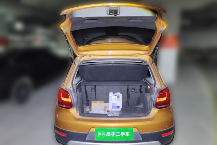 Used Volkswagen Polo 2014 1.6L Cross Polo Automatic Trunk