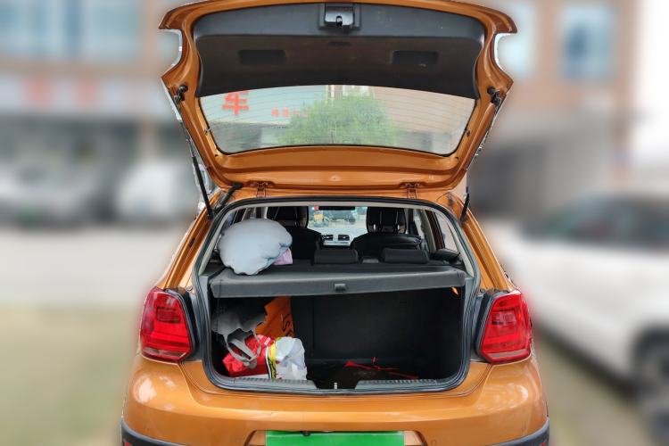 Used Volkswagen Polo 2014 1.6L Cross Polo Automatic Trunk