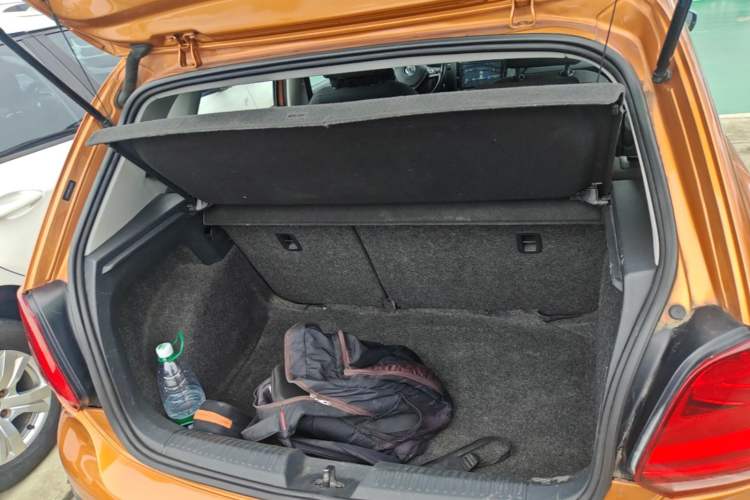 Used Volkswagen Polo 2014 1.6L Cross Polo Automatic Trunk