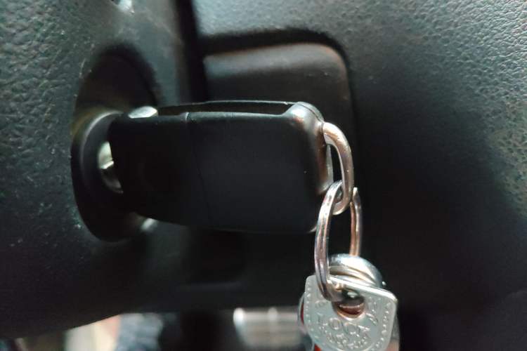 Used Volkswagen Polo 2014 1.6L Cross Polo Automatic Vehicle Key