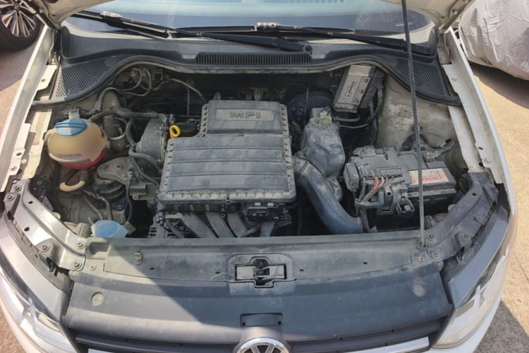 Used Volkswagen Polo 2014 1.6L Manual Comfort Edition Engine Bay