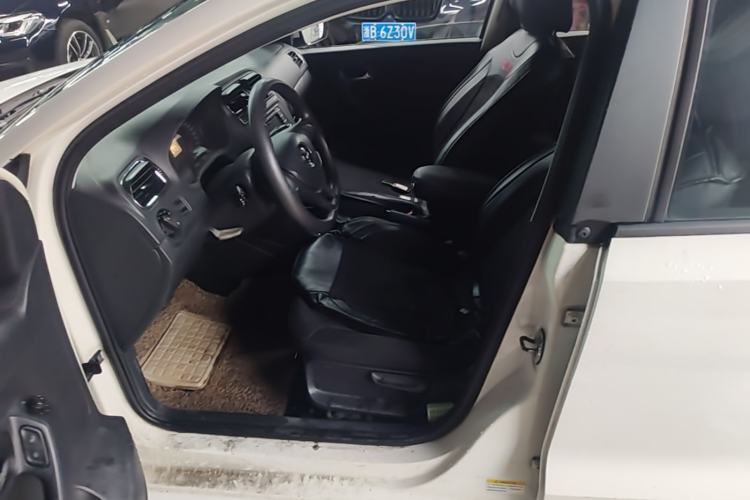 Used Volkswagen Polo 2014 1.6L Automatic Comfort Edition Left Front Seat