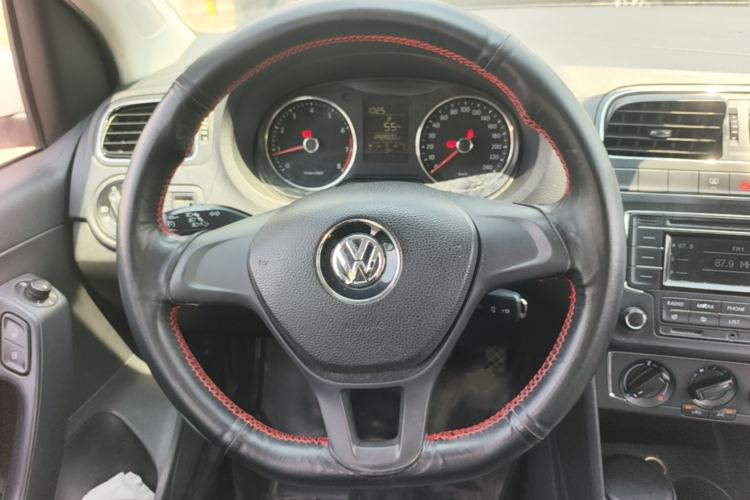Used Volkswagen Polo 2014 1.6L Manual Comfort Edition Steering Wheel