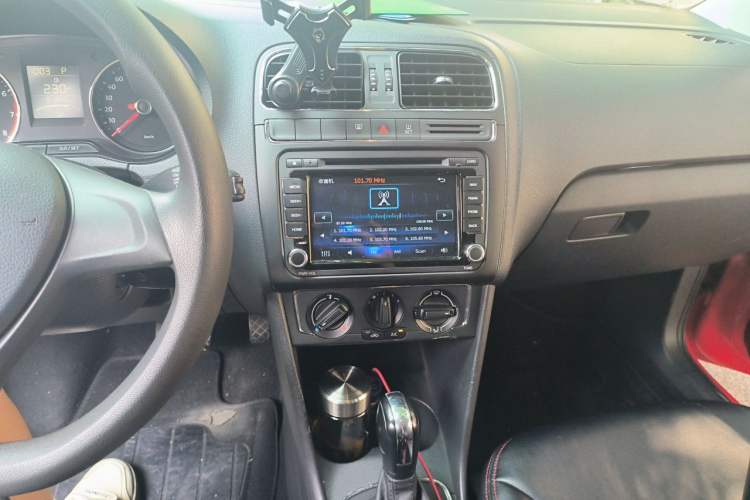 Used Volkswagen Polo 2014 1.6L Automatic 30th Anniversary Edition Audio And AC Panel