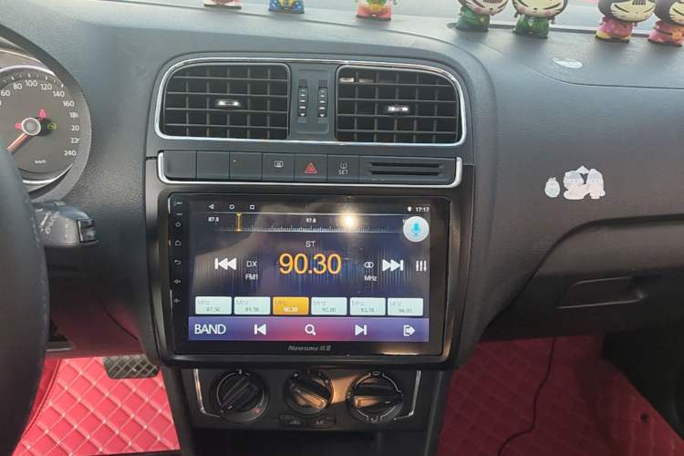 Used Volkswagen Polo 2014 1.4L Automatic Comfort Edition Audio And AC Panel