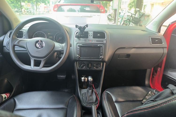 Used Volkswagen Polo 2014 1.6L Automatic 30th Anniversary Edition Center Console