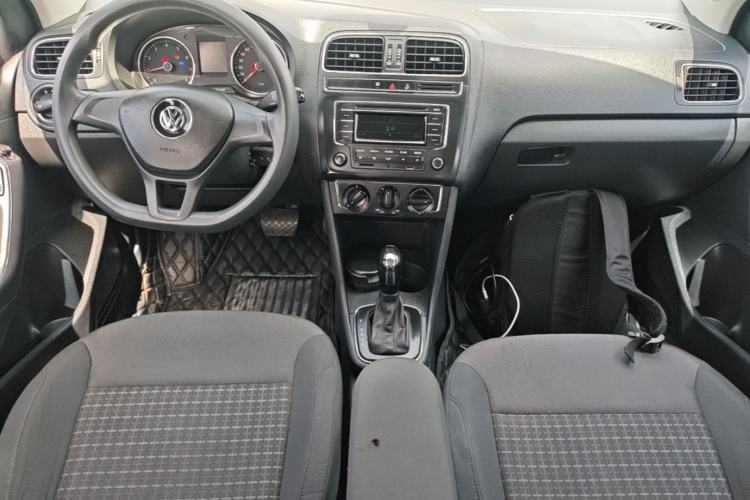 Used Volkswagen Polo 2014 1.6L Automatic Comfort Edition Center Console