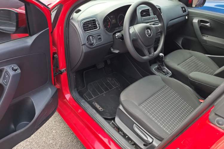 Used Volkswagen Polo 2014 1.4L Automatic Comfort Edition Driver Seat