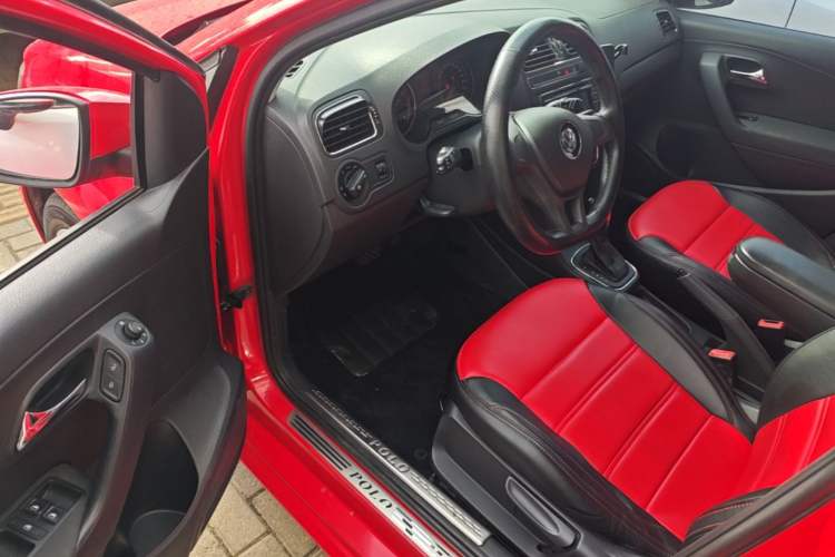 Used Volkswagen Polo 2014 1.6L Automatic Comfort Edition Driver Seat