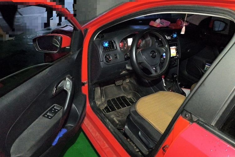 Used Volkswagen Polo 2014 1.6L Automatic Comfort Edition Driver Seat