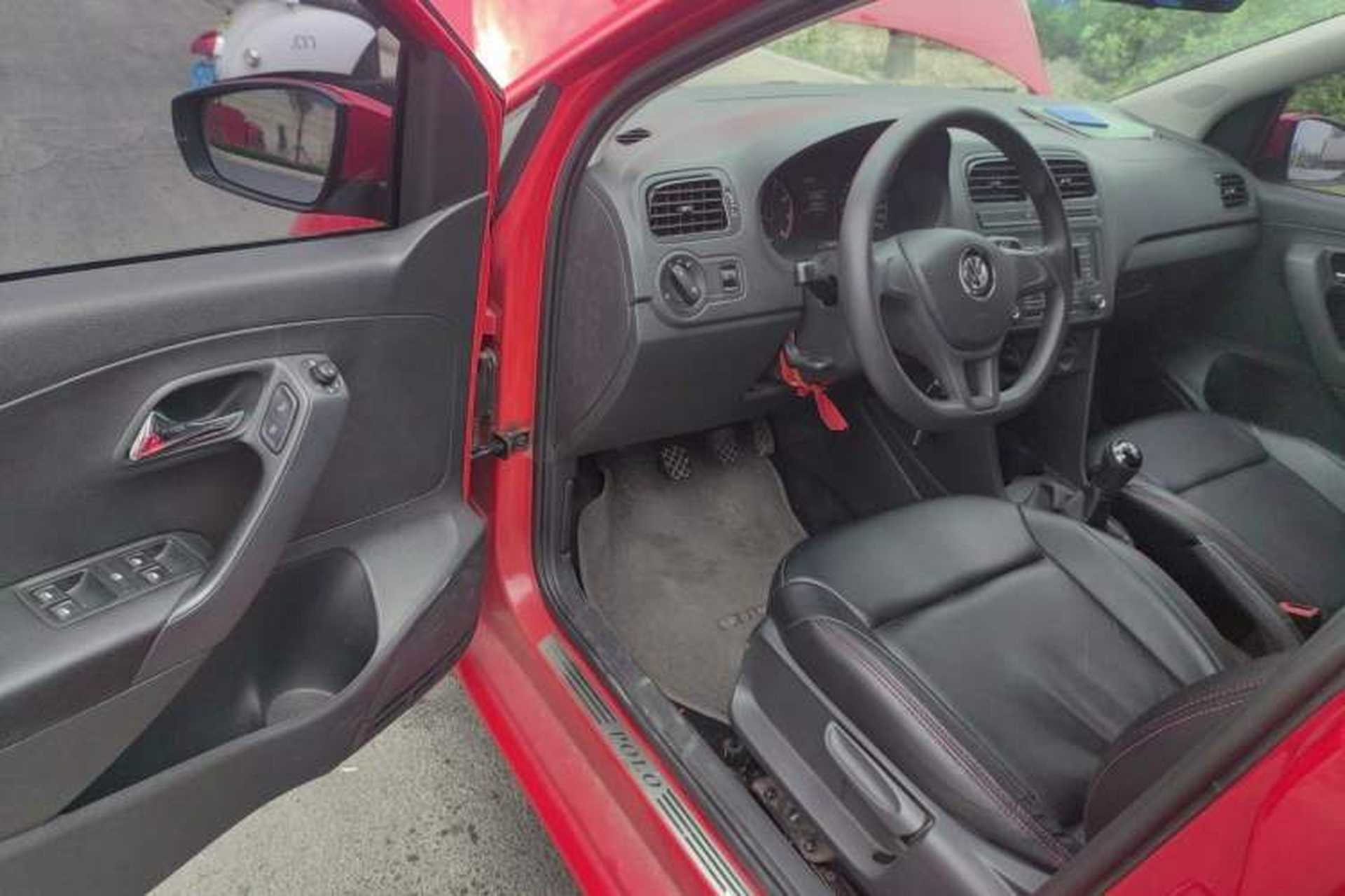 Used Volkswagen Polo 2014 1.4L Manual Fashion Edition Driver Seat