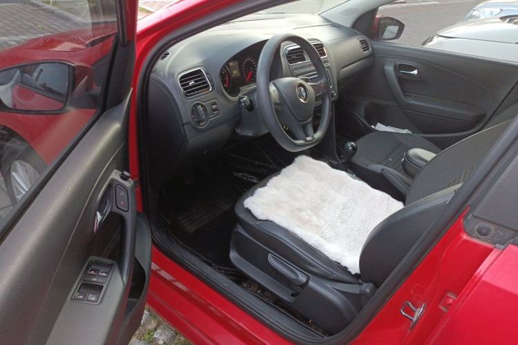 Used Volkswagen Polo 2014 1.4L Manual Comfort Edition Driver Seat