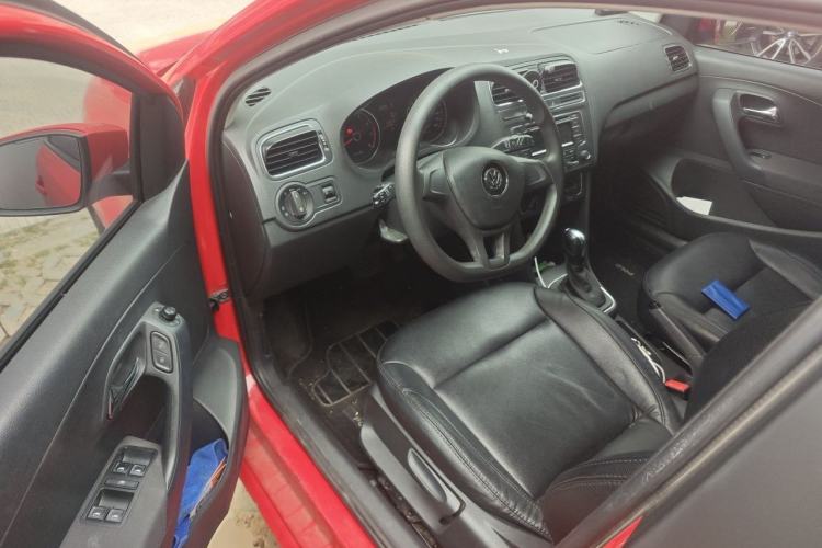 Used Volkswagen Polo 2014 1.4L Automatic Comfort Edition Driver Seat