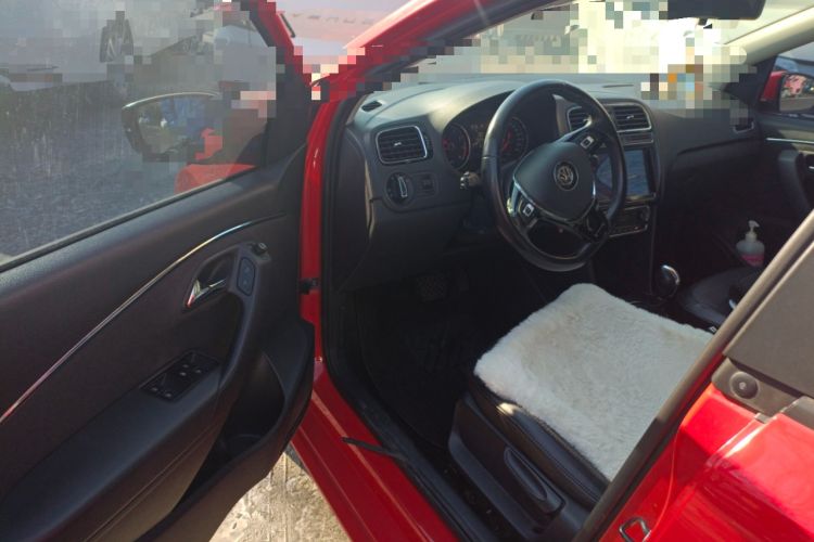 Used Volkswagen Polo 2014 1.6L Automatic Luxury Edition Driver Seat