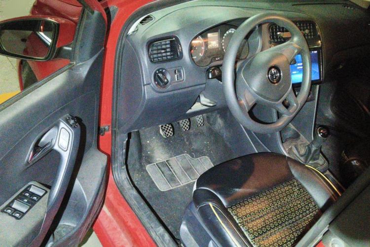 Used Volkswagen Polo 2014 1.4L Manual Fashion Edition Driver Seat