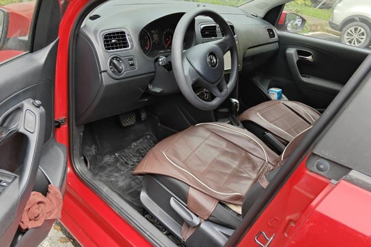 Used Volkswagen Polo 2014 1.6L Automatic Comfort Edition Driver Seat