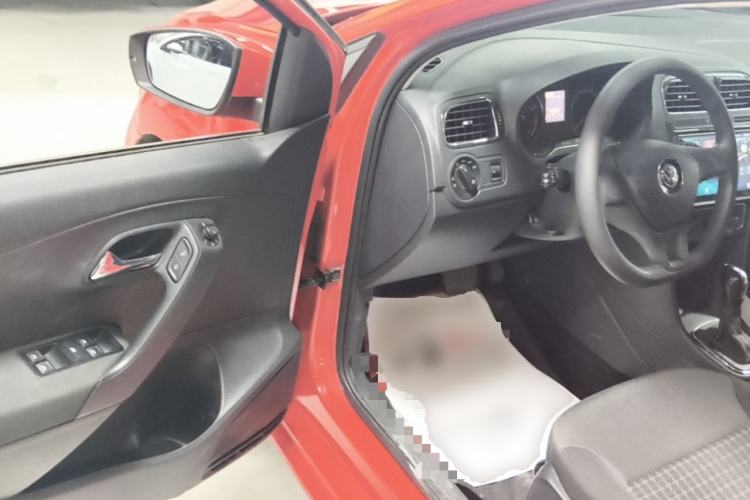 Used Volkswagen Polo 2014 1.6L Automatic Comfort Edition Driver Seat