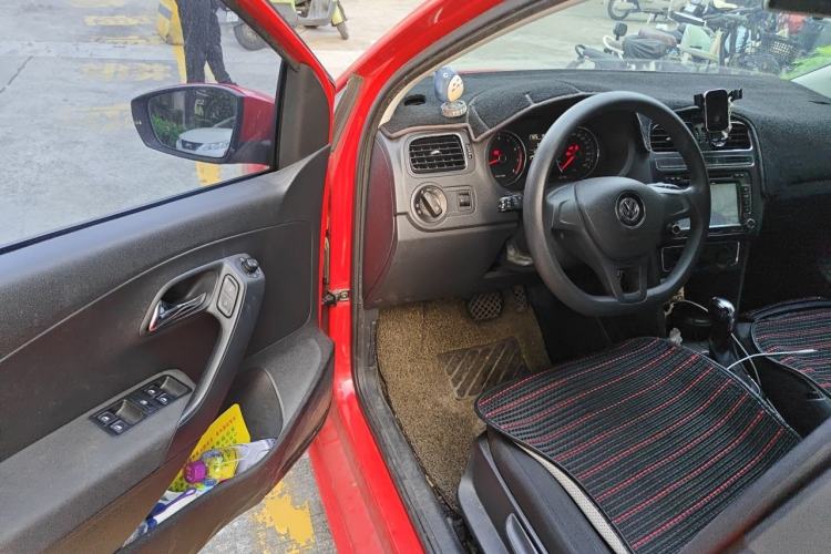 Used Volkswagen Polo 2014 1.6L Automatic Comfort Edition Driver Seat