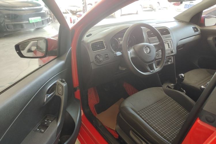 Used Volkswagen Polo 2014 1.6L Manual Comfort Edition Driver Seat