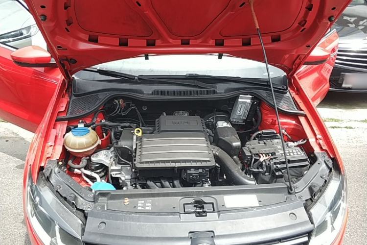 Used Volkswagen Polo 2014 1.4L Automatic Comfort Edition Engine Bay