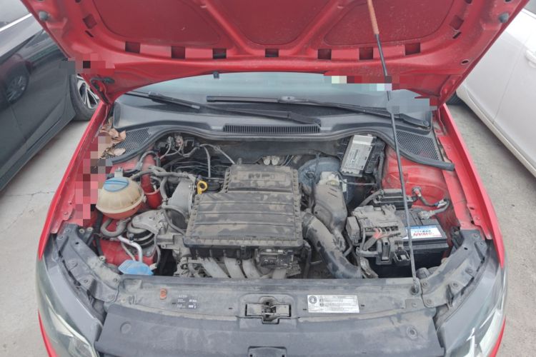 Used Volkswagen Polo 2014 1.6L Automatic Comfort Edition Engine Bay